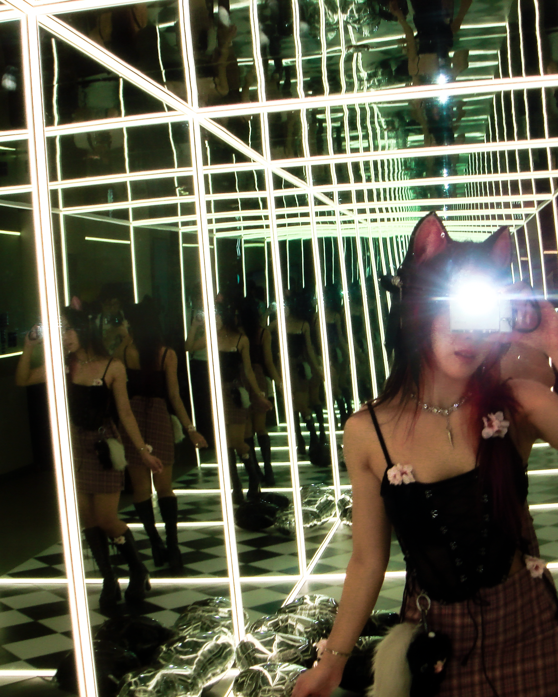 Black Sakura Kitsune