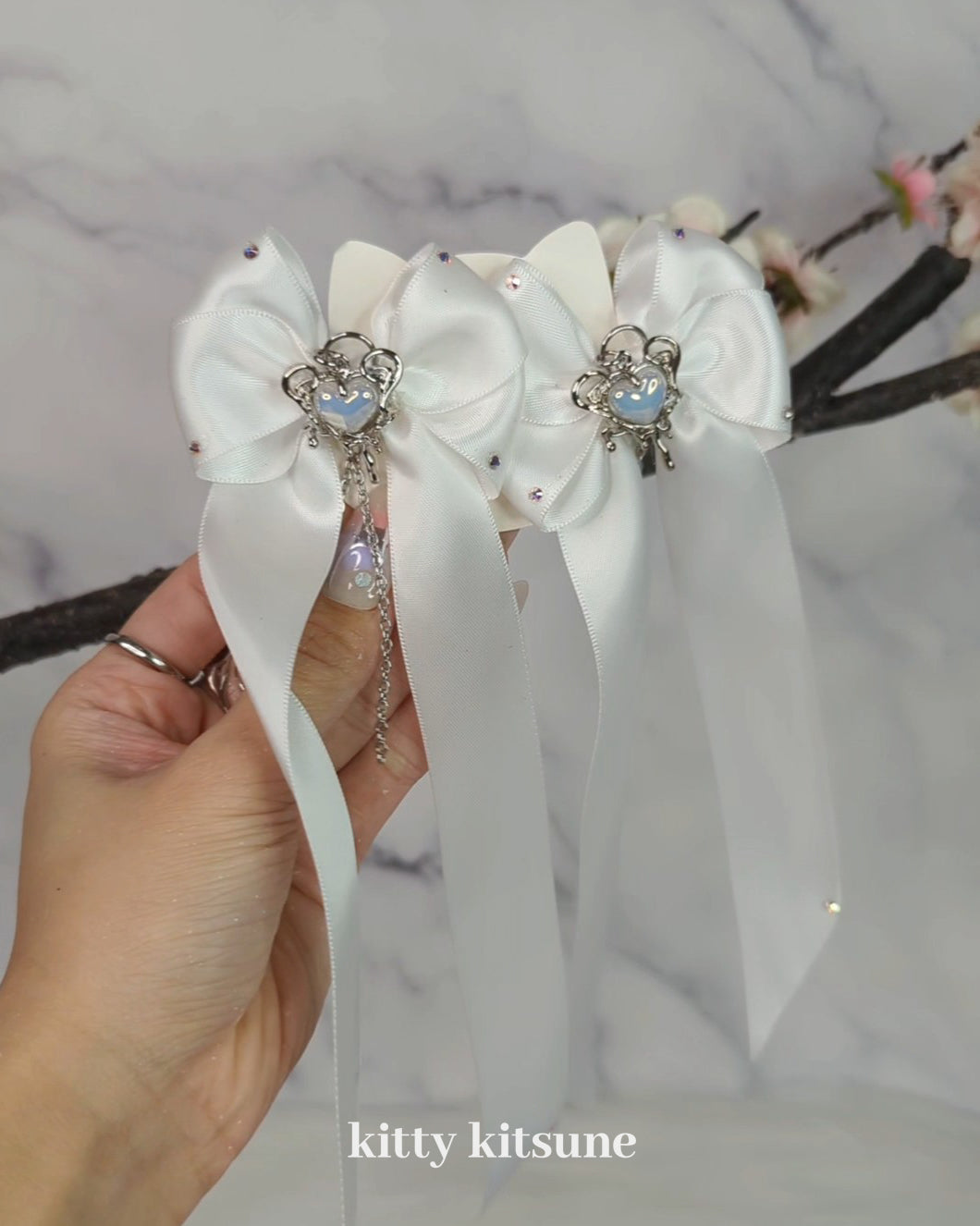 Chrome Pearlescent White Twin Tail Bows (Preorder)