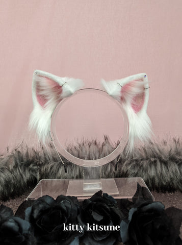 White Kitty (Silver hoops)